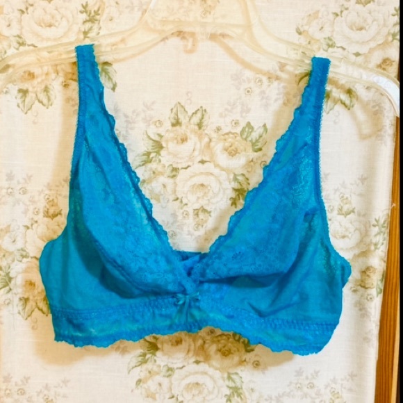 Wacoal 36 Unlined Lace Bralette - Picture 5 of 6